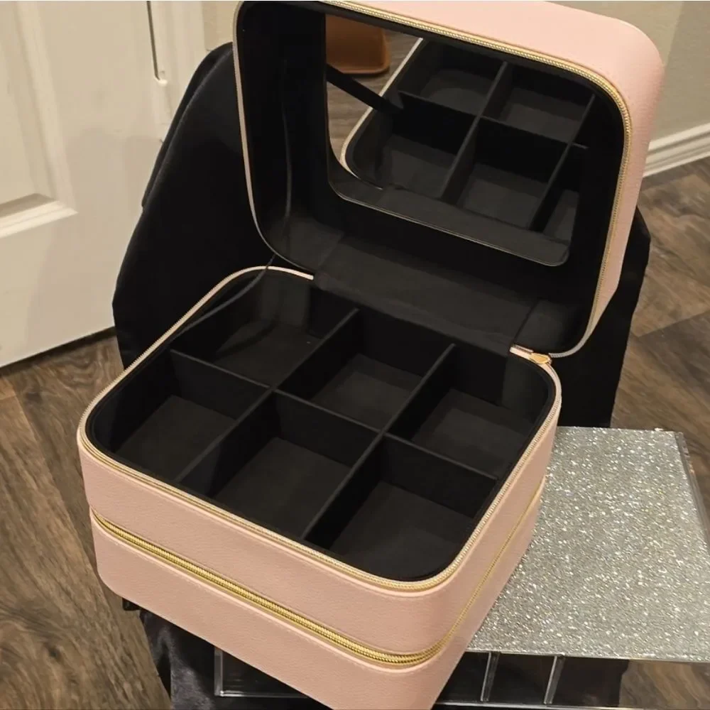 Brouk‎ & Co Leah Travel Cosmetic Case- Pale Pink